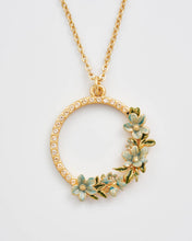 Load image into Gallery viewer, Floral Wreath Necklace