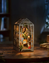 Load image into Gallery viewer, Flower House DIY Miniature House Kit