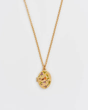 Load image into Gallery viewer, Robin & Blackberry Gold Oval Locket Necklace