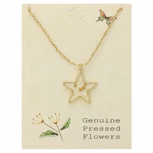 Load image into Gallery viewer, Cottage Floral Star Dried Flower Necklace
